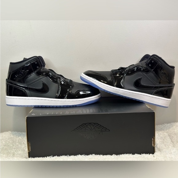 Air Jordan 1 Mid SE GS / ‘Space Jam'/ 100% Authentic / News / Size 7 Y / Ori Box - Picture 1 of 10
